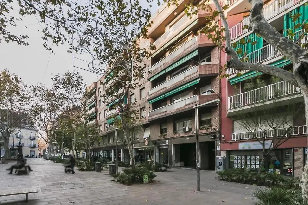 51Sam1021 - Modern Apartment Near Montjuic 바르셀로나 0*,  스페인